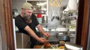 Lieferkrise in „Onkel Ben’s Imbiss“: Rib Burger wird zum Lammburger