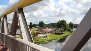 Schwaaner Brückenfest: Feuerwerk, Drachenbootrennen und Musik vom 14. bis 16. August