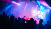 Strand Open Air begeistert: Premiere lockt hunderte Feiernde an