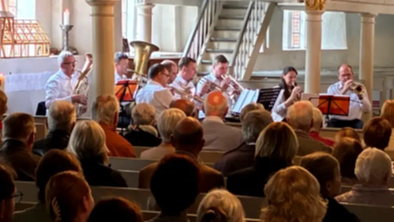 130 Jahre Posaunenchor Stapel: Jubiläum mit Urkunde und Probenfleiß