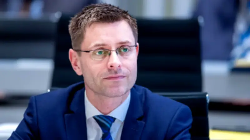 AfD-Abgeordneter filmt sich heimlich beim Wählen – Wahlleiter prüft Rechtsverstoß