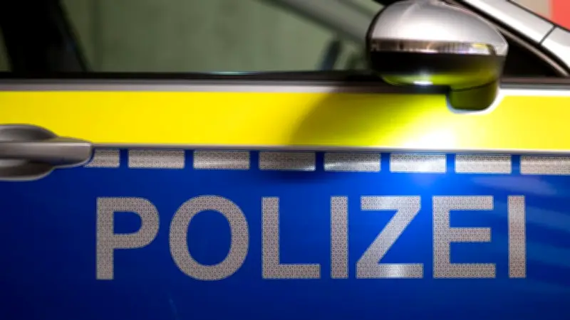 Audi A6 flüchtet vor Polizeikontrolle auf L073 bei Neustadt-Glewe