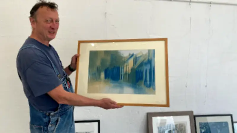 Experimentelle Fotografie: Uwe Rauchmann zeigt „Unscharfe Bilder 2.0“ in Neustrelitz