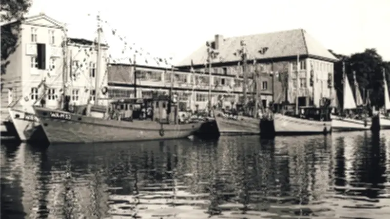 Hotel-Chef warnt: DDR-Kutter in Warnemünde vor dem Aus