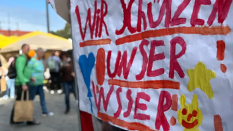 Klimaaktionstag in Rostock: Wasser bewegt die Hansestadt