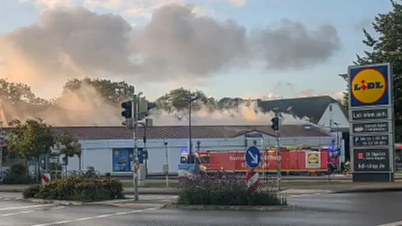 Lidl in Baabe auf Rügen: Großbrand kurz nach Öffnung, Millionen-Schaden