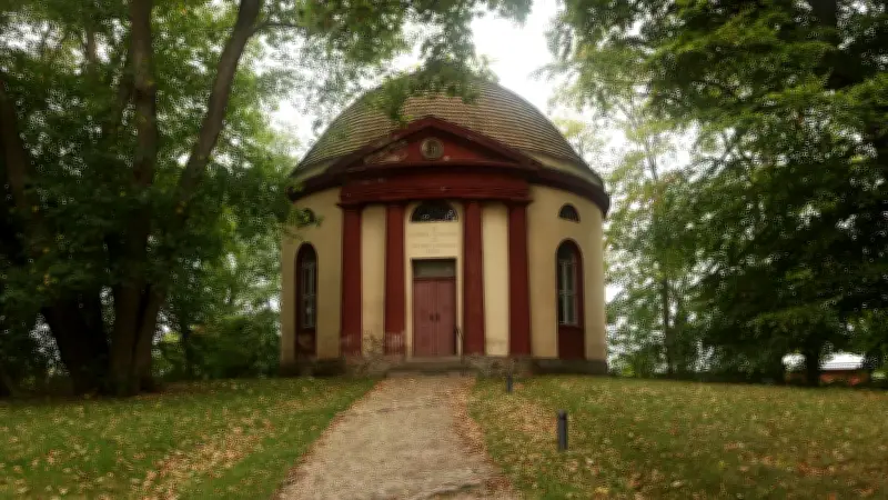 Quintett spielt in Hohenzieritzer Schlosskirche mitten im Publikum