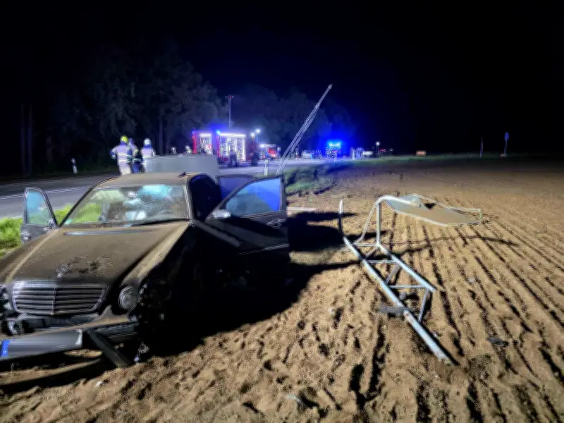 Schwerverletzte Autofahrerin bei Unfall nahe Lübesse