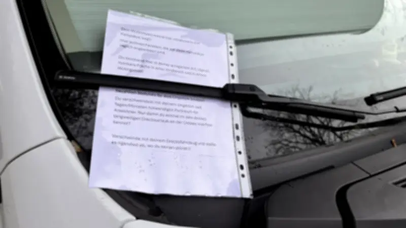 Wut-Zettel an Wohnmobil: Streit um Parkplätze an der Ostsee eskaliert