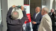 Erste „Letzte Adresse“-Tafel in MV für erschossenen Familienvater