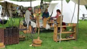 Feuer, Rauch und heiße Steine: Mittelalterküche in Groß Raden