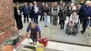 Stolperschwelle in Anklam erinnert an deportierte Juden