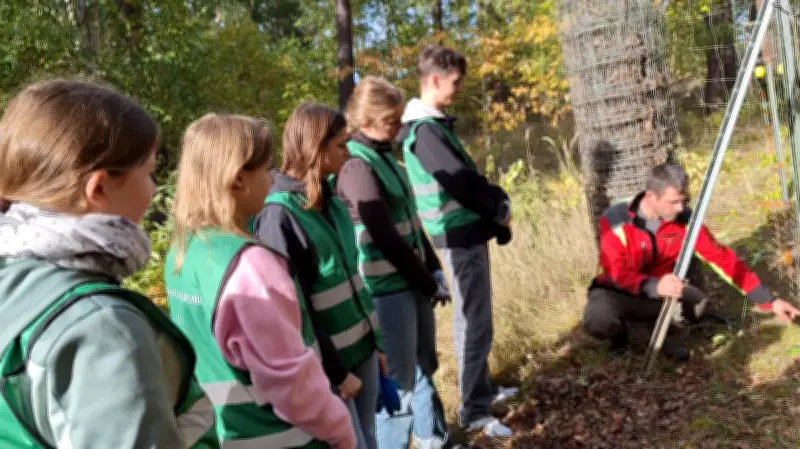 180-Meter-Zaun schützt jungen Schulwald in Leussow vor Wildfraß