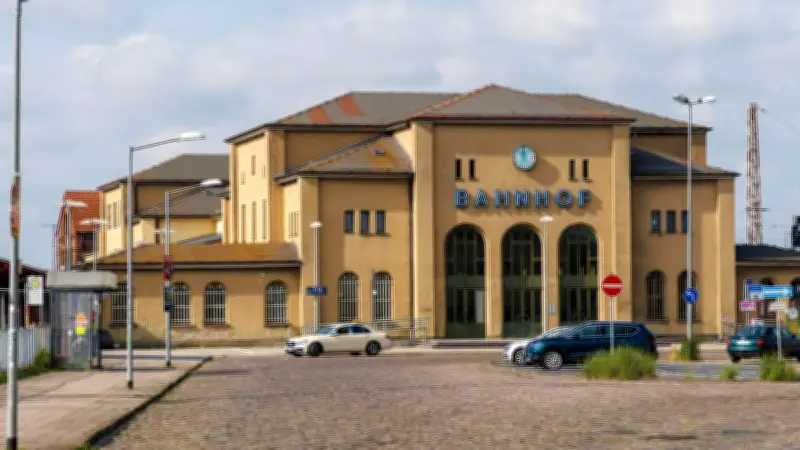 Bahnhof Pasewalk: Toilettencontainer soll Reisenden helfen