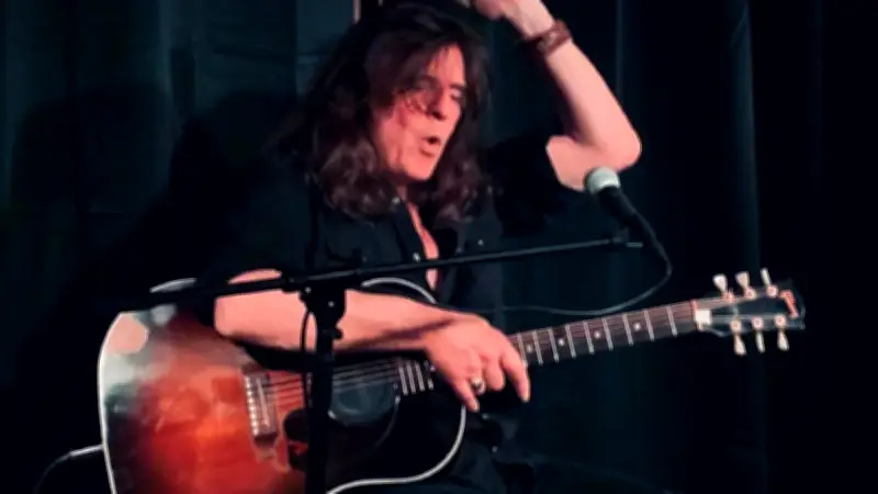Claude Bourbon vereint Blues und Flamenco in Neubrandenburg