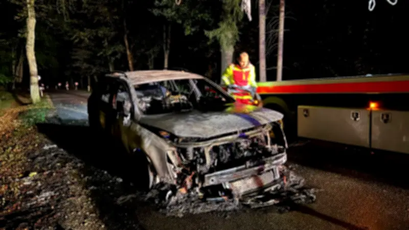 Fahrzeugbrand bei Neuenkirchen: 5000 Euro Schaden