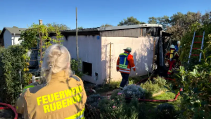 Feuer in Kleingartenanlage: Leiche nach Brand in Vierow entdeckt