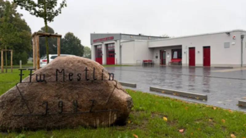 Feuerwehr Mestlin: Vorstand tritt geschlossen zurück – Bürgermeister in der Kritik