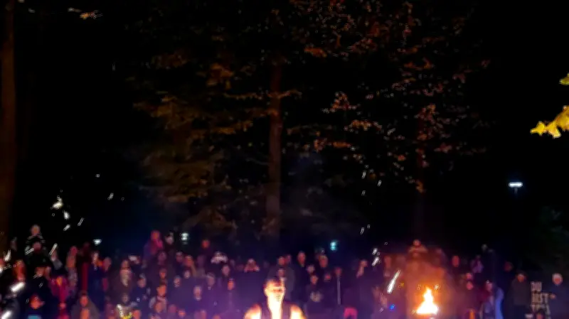 Halloween im Tiergarten: Feuershow, Gruseltunnel und XXL-Party zum Jubiläum