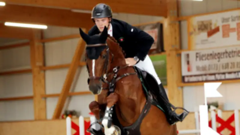 Herbst-Events in Hohen Wieschendorf: Reitsport trotzt dem Wetter