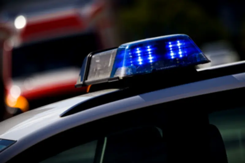 Jugendlicher in Neubrandenburg mit Wurfbeil bedroht