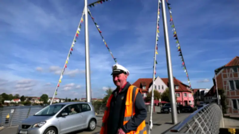 Malchow: Drehbrücke wechselt in den Herbst- und Winterbetrieb