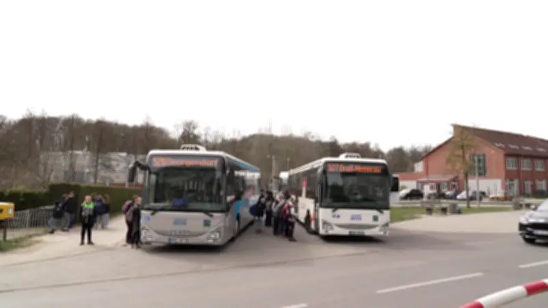 Neubrandenburg: 2.400 Schüler erhalten kostenloses Deutschlandticket