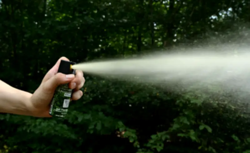 Pfefferspray in Bus versprüht: Zehn Leichtverletzte bei Neubrandenburg