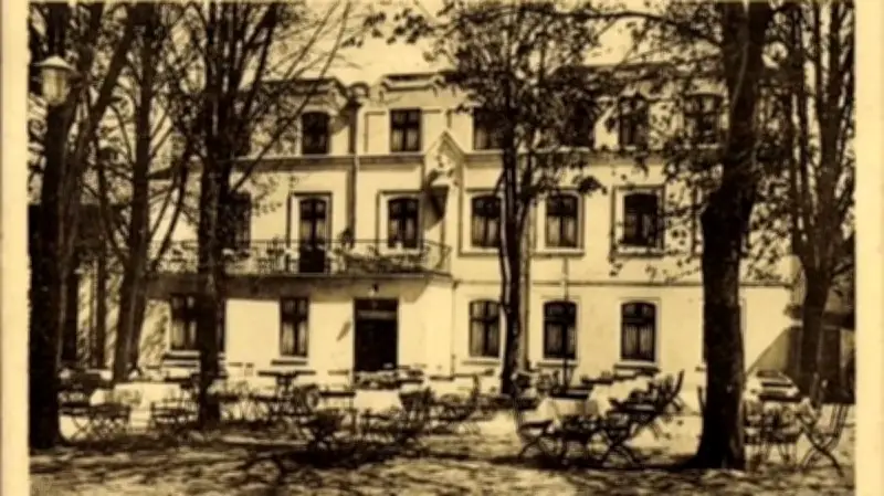 Tanzlokal-Premiere: „Ballhaus Reutergarten“ erweckt Neustrelitzer Geschichte