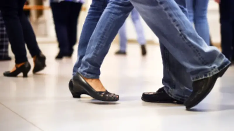 Tanznachmittag in Mirow: Offenes Tanzcafé für alle Generationen am 15. Oktober