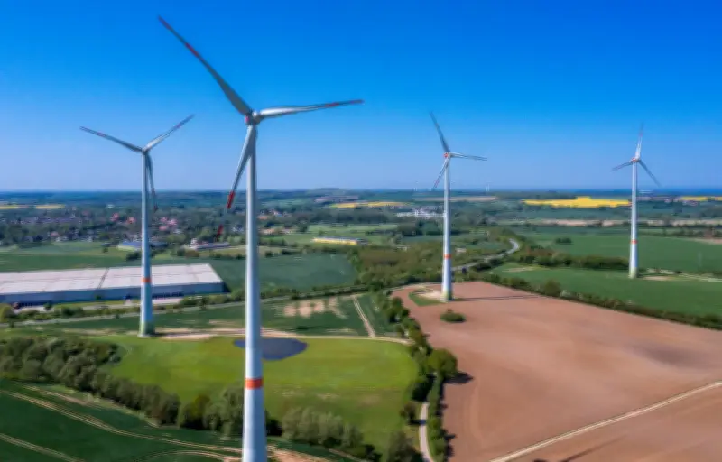 Windbranche hofft auf schnellere Genehmigungen durch Rot-Rot-Grün