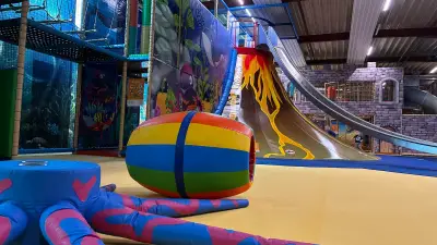 Elbe-Tobeland in Boizenburg: Kinder-Spielparadies mit Indoor- und Outdoor-Bereichen eröffnet