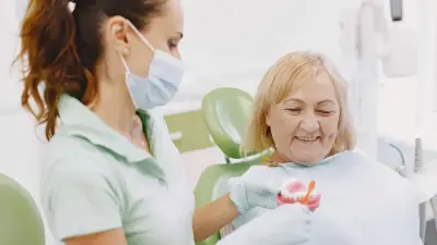 Mehr Zähne, wenig Vorsorge: Mundgesundheit der Senioren in MV