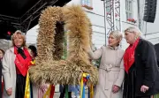 Landeserntedankfest in Grabow: Backhaus beklagt hohe Kosten für Bauern