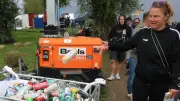 Rasentraktor-Spende: Pfandflaschen vom Festival bescheren Jarmener E-Jugend 7364 Euro