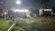 Rauchwolke über Reitbahnsee: Gartenlaube brennt in Neubrandenburg